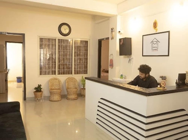 Imagen de los interiores del Hotel Malini Homes - Food and Lodging. Foto 16