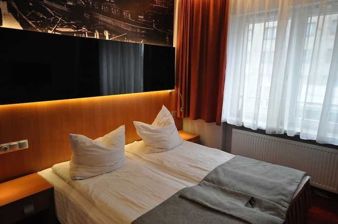 Imagen de la habitación del Hotel Malinowski Economy. Foto 6