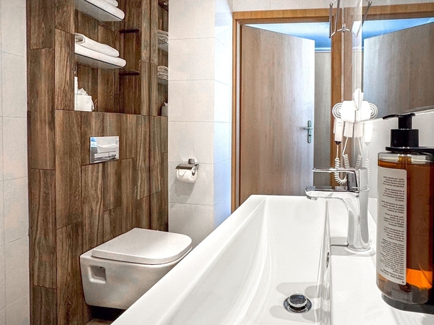 Imagen de la habitación del Hotel Malinowski Leśny. Foto 3