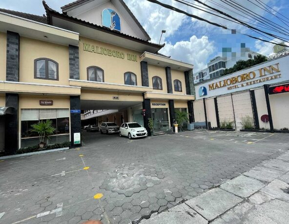 Imagen de la habitación del Hotel Malioboro Inn Yogyakarta. Foto 17