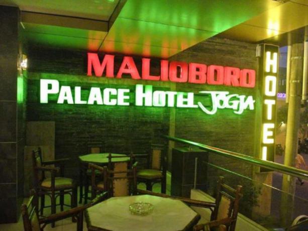 Imagen del bar/restaurante del Hotel Malioboro Palace Hotel. Foto 1