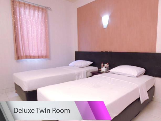 Imagen de la habitación del Hotel Malioboro Palace Hotel. Foto 2