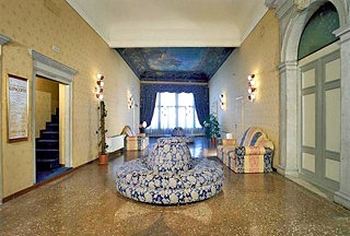 Imagen de los interiores del Hotel Malipiero. Foto 6