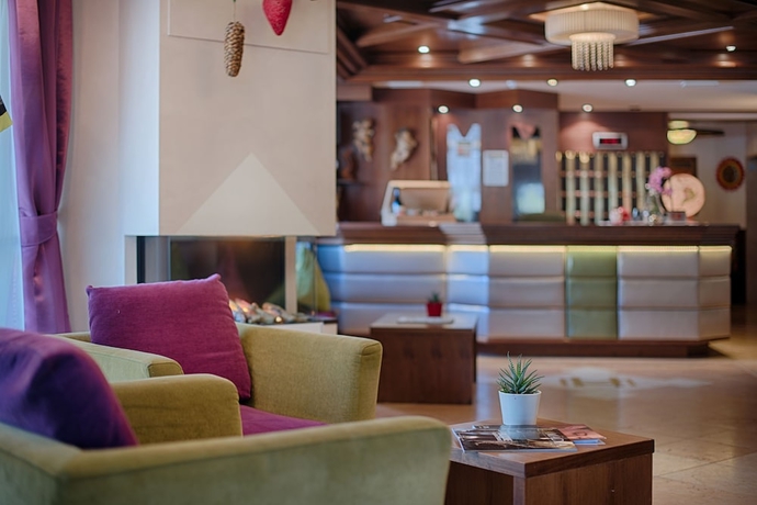 Imagen de los interiores del Hotel Malita. Foto 16