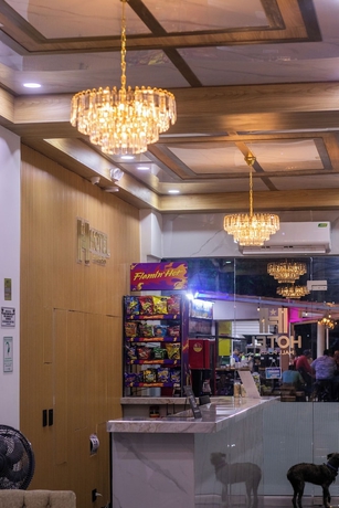 Imagen de los interiores del Hotel Mall Plaza. Foto 13