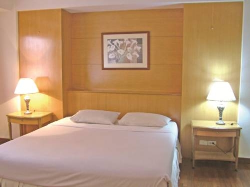 Imagen general del Hotel Mall Suites Express. Foto 5