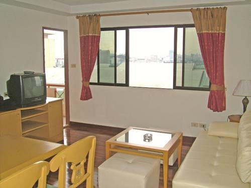 Imagen general del Hotel Mall Suites Express. Foto 11