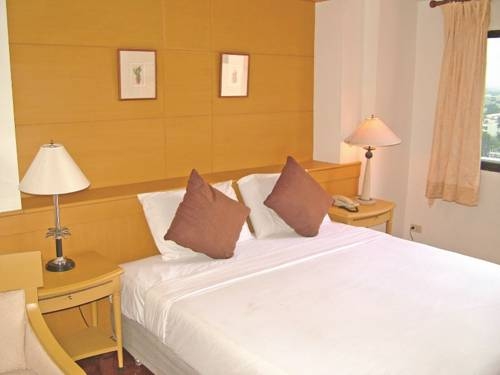 Imagen general del Hotel Mall Suites Express. Foto 18