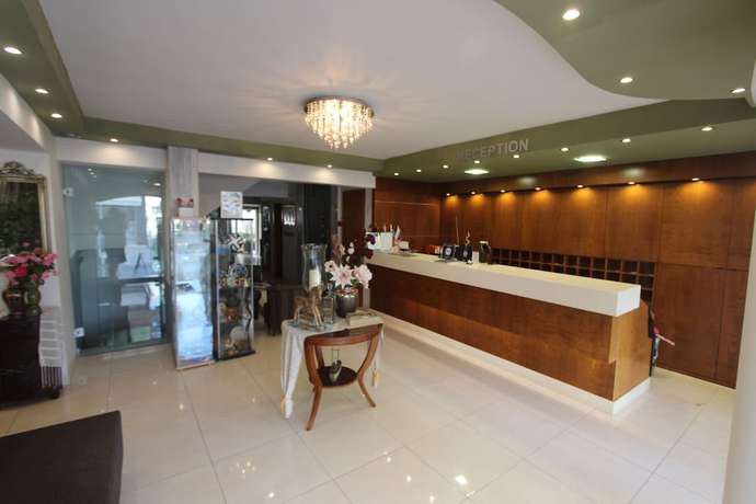 Imagen de los interiores del Hotel Mallas. Foto 17