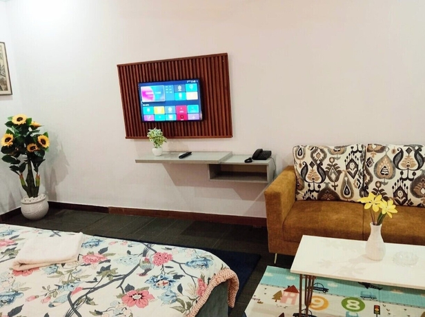 Imagen de la habitación del Hotel Mallenzo suites. Foto 13