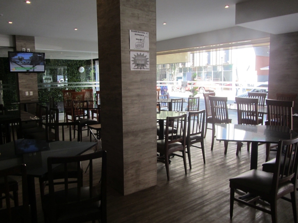 Imagen del bar/restaurante del Hotel Mallorca, Ciudad de México. Foto 3