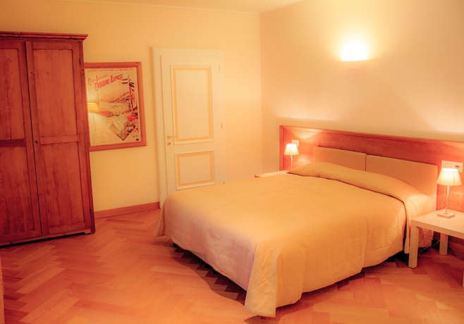 Imagen de la habitación del Hotel Maloja Palace. Foto 13