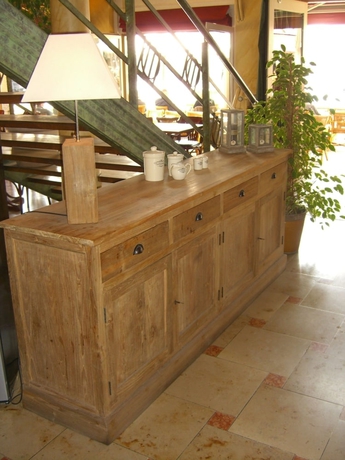 Imagen de los interiores del Hotel Malon. Foto 19