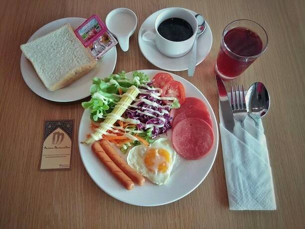 Imagen del bar/restaurante del Hotel Malone Maranatha. Foto 4