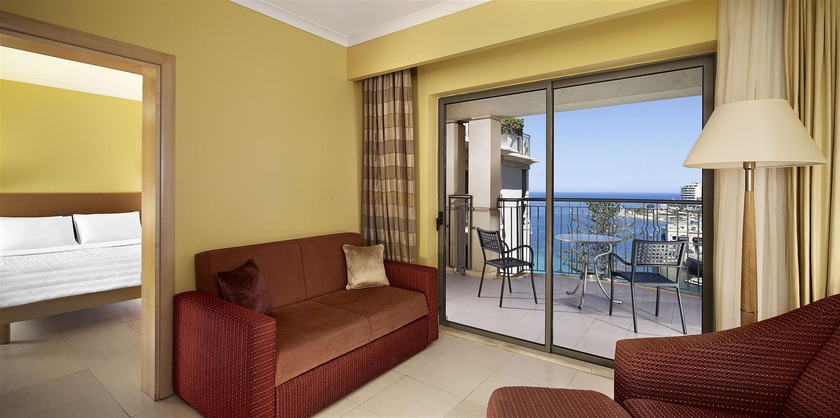 Imagen de la habitación del Hotel Malta Marriott and Spa. Foto 5