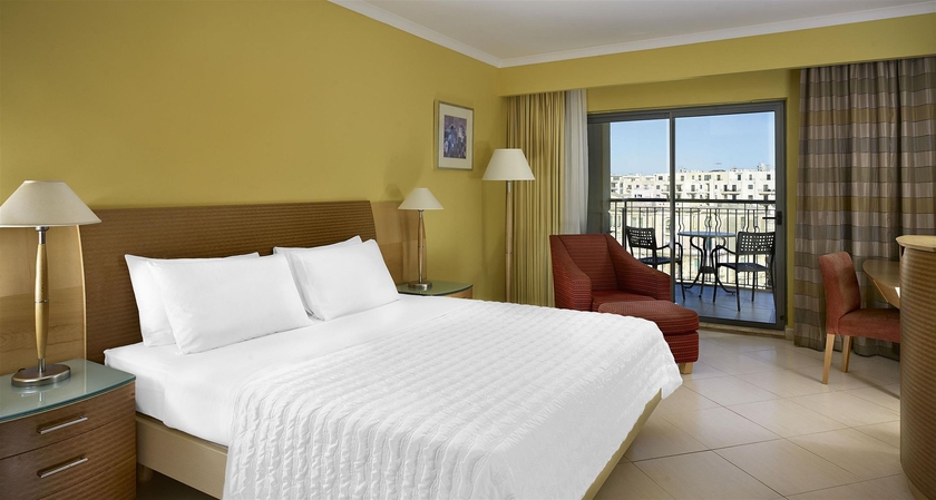 Imagen de la habitación del Hotel Malta Marriott and Spa. Foto 6