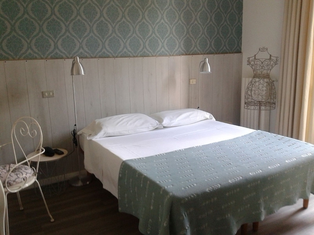 Imagen de la habitación del Hotel Malta, Mil&aacute;n. Foto 11