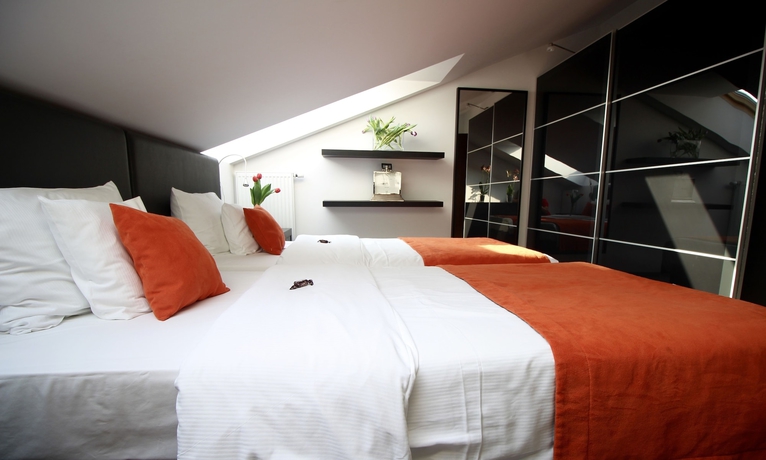 Imagen de la habitación del Hotel Malta Premium. Foto 9
