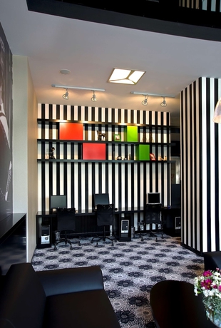 Imagen de los interiores del Hotel Maltepe 2000. Foto 14