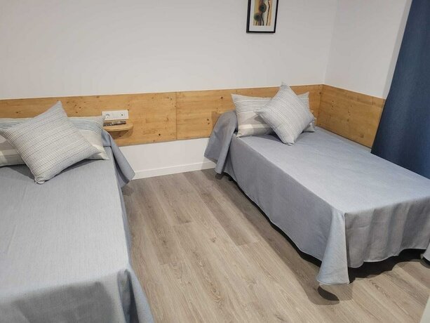 Imagen de la habitación del Hotel Malva Hostel. Foto 15