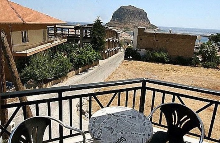 Imagen de la habitación del Hotel Malvasia Corner Studios. Foto 3