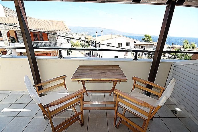Imagen de la habitación del Hotel Malvasia Corner Studios. Foto 7