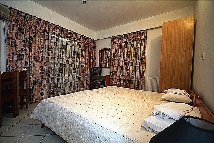Imagen de la habitación del Hotel Malvasia Corner Studios. Foto 12