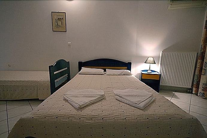 Imagen de la habitación del Hotel Malvasia Corner Studios. Foto 17
