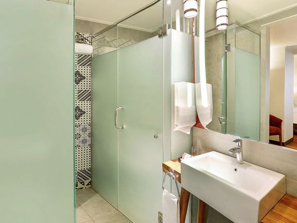 Imagen de la habitación del Hotel Malyabhara. Foto 6