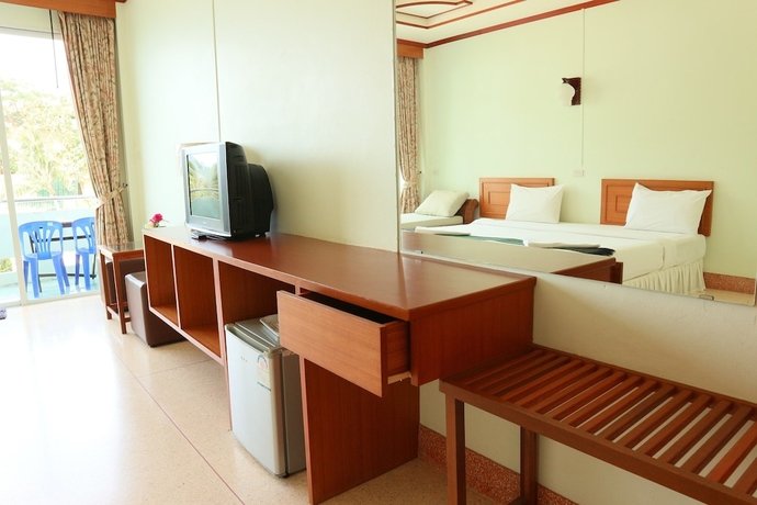 Imagen de la habitación del Hotel Mam Kai Bae Beach Resort. Foto 4