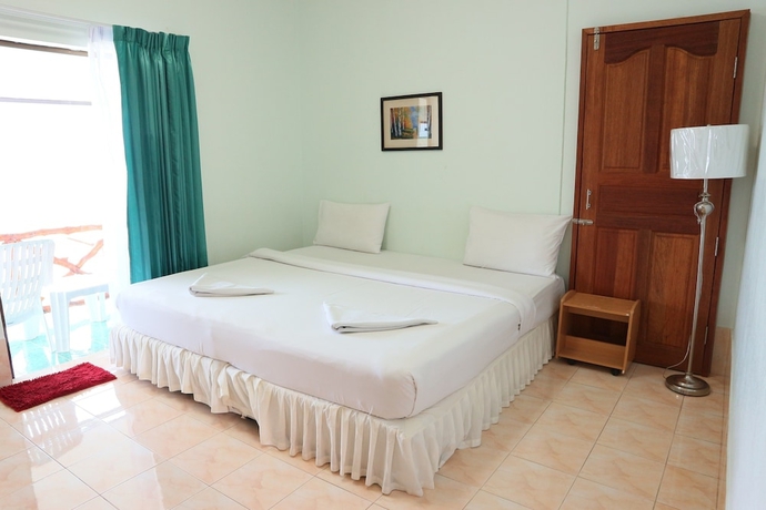 Imagen de la habitación del Hotel Mam Kai Bae Beach Resort. Foto 13