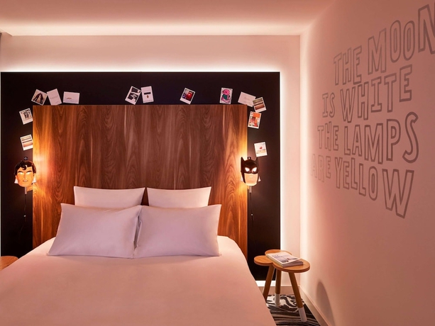 Imagen de la habitación del Hotel Mama Shelter Belgrade. Foto 1