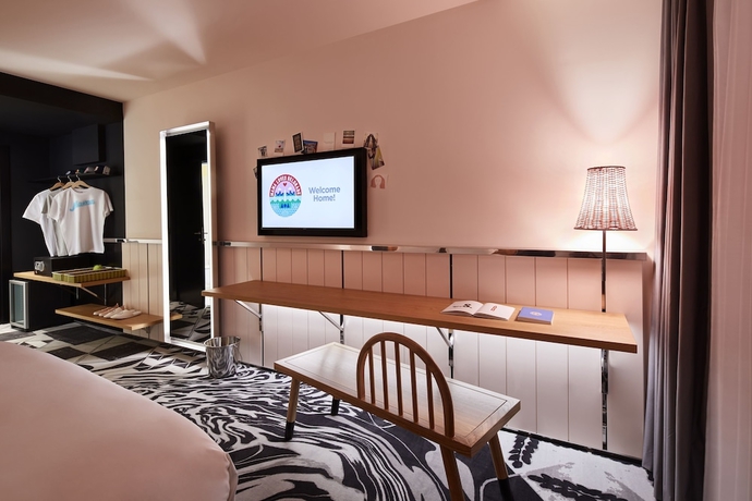 Imagen de la habitación del Hotel Mama Shelter Belgrade. Foto 6