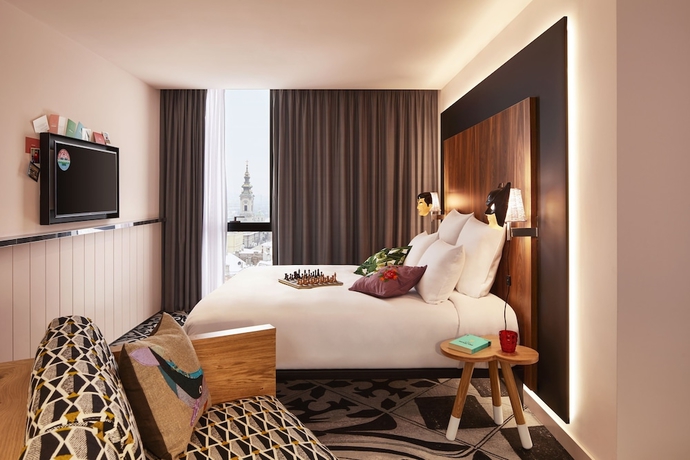 Imagen de la habitación del Hotel Mama Shelter Belgrade. Foto 8