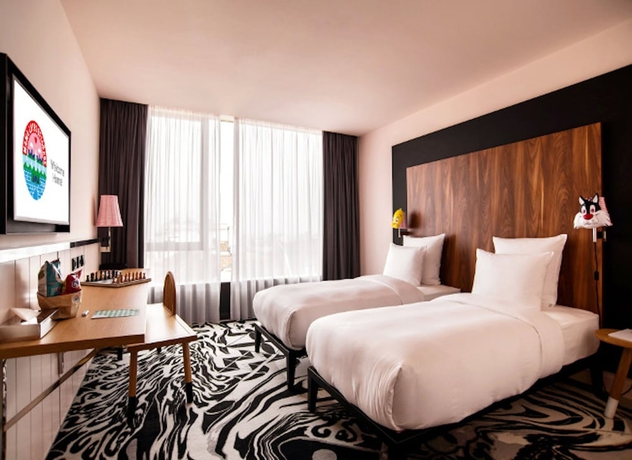 Imagen de la habitación del Hotel Mama Shelter Belgrade. Foto 10