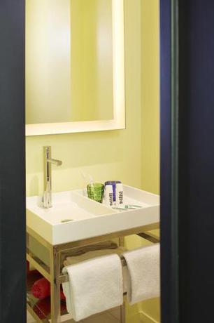 Imagen de la habitación del Hotel Mama Shelter Bordeaux Centre. Foto 7