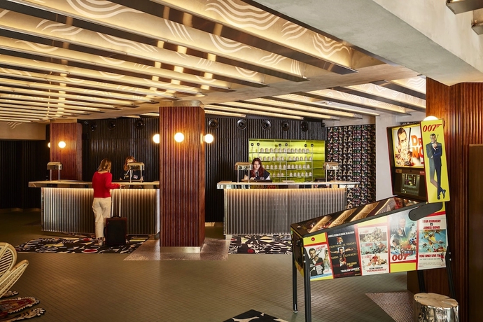 Imagen de los interiores del Hotel Mama Shelter Dijon. Foto 17