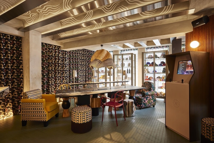 Imagen de los interiores del Hotel Mama Shelter Dijon. Foto 19