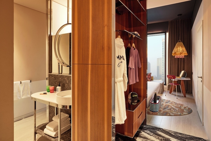 Imagen de la habitación del Hotel Mama Shelter Dubai. Foto 10