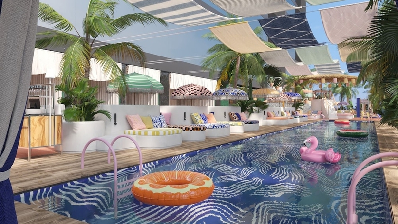 Imagen de la piscina del Hotel Mama Shelter Dubai. Foto 19