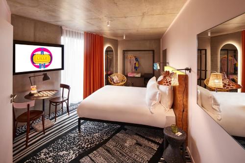 Imagen de la habitación del Hotel Mama Shelter Lille. Foto 11