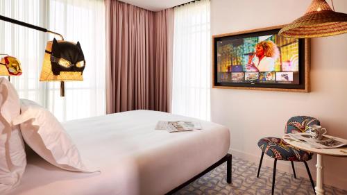 Imagen de la habitación del Hotel Mama Shelter Lisboa. Foto 19