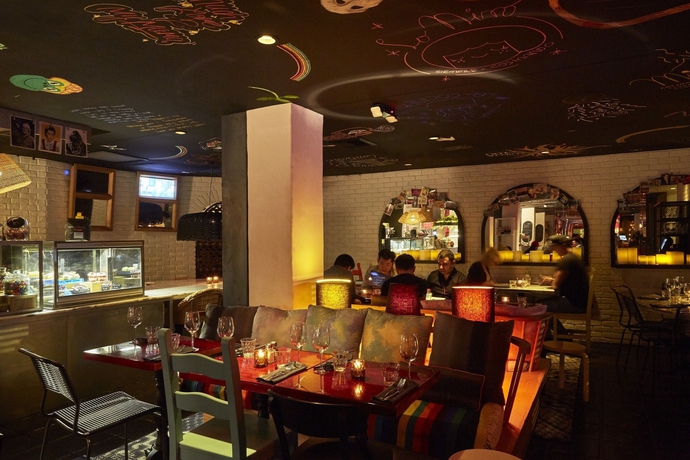 Imagen del bar/restaurante del Hotel Mama Shelter Los Angeles. Foto 8