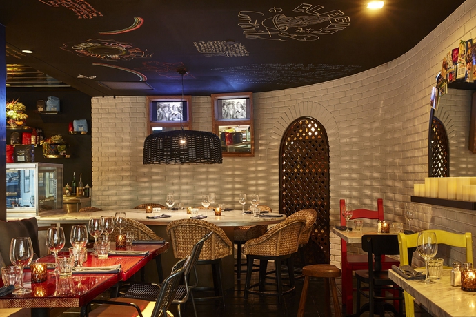 Imagen del bar/restaurante del Hotel Mama Shelter Los Angeles. Foto 9