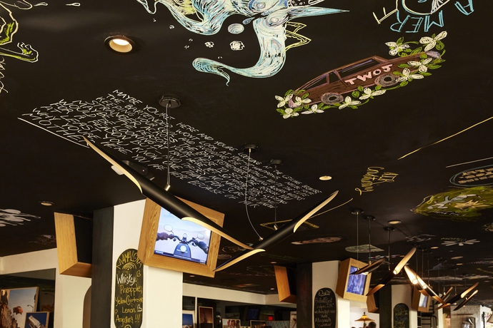 Imagen de los interiores del Hotel Mama Shelter Los Angeles. Foto 15