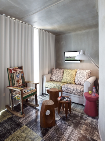 Imagen de los interiores del Hotel Mama Shelter Marseille. Foto 15