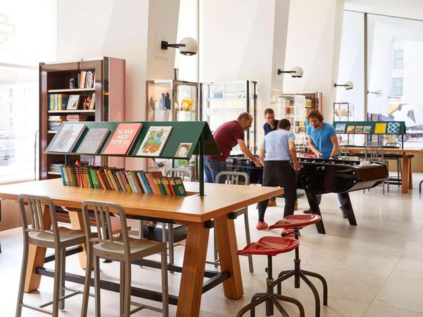 Imagen de los interiores del Hotel Mama Shelter Prague. Foto 12