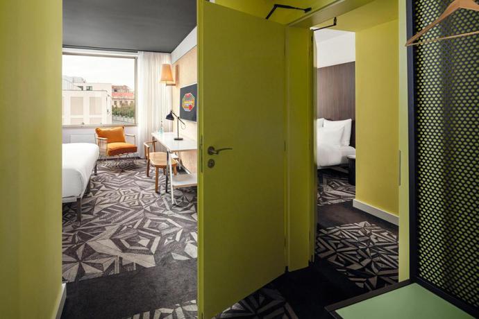 Imagen de la habitación del Hotel Mama Shelter Prague. Foto 8