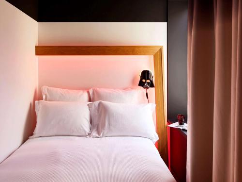 Imagen de la habitación del Hotel Mama Shelter Toulouse. Foto 13