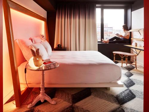 Imagen de la habitación del Hotel Mama Shelter Toulouse. Foto 15